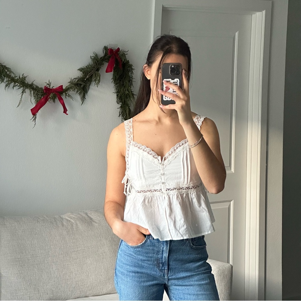 XSOLDX NWT Wild Fable white lace tank top size small